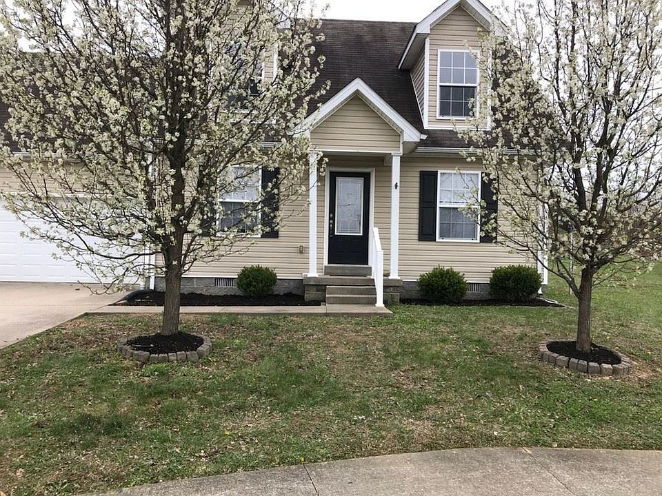 1st image of 140 Derbyshire Ct