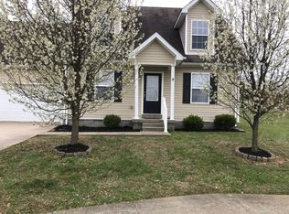 140 Derbyshire Ct, Radcliff, KY 40160