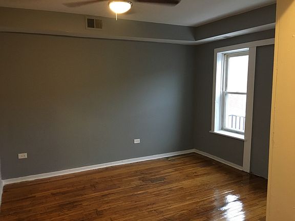 2nd image of 6100 S Eberhart Ave APT 3W