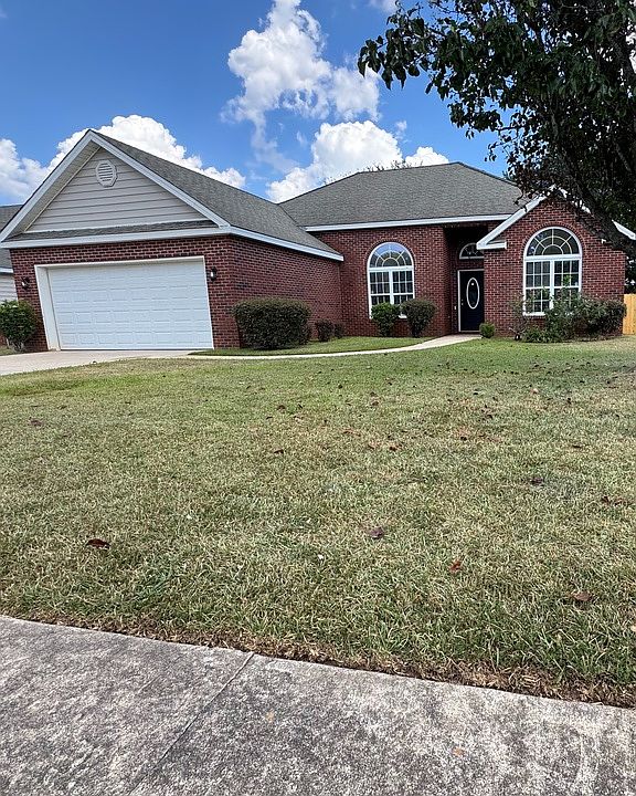 1st image of 402 Wilmington Dr