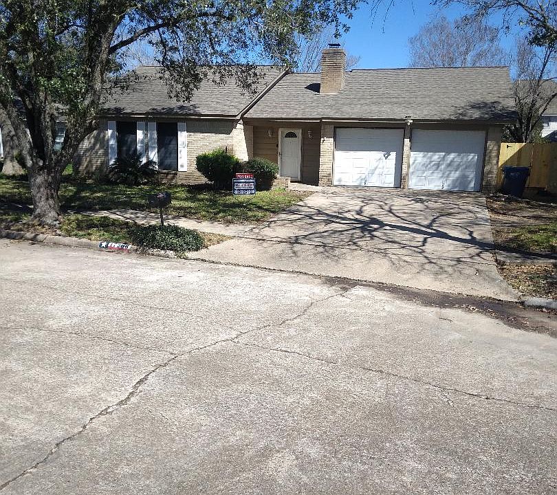2nd image of 17206 Windy Pines Cir