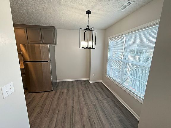4th image of 3313 N Fields St #A