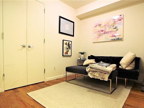 2nd image of 56 Saint Marks Pl #4DB