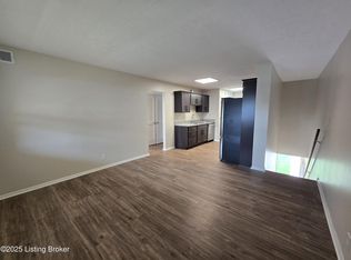 9124 Kenlock Dr APT 3, Louisville, KY 40242