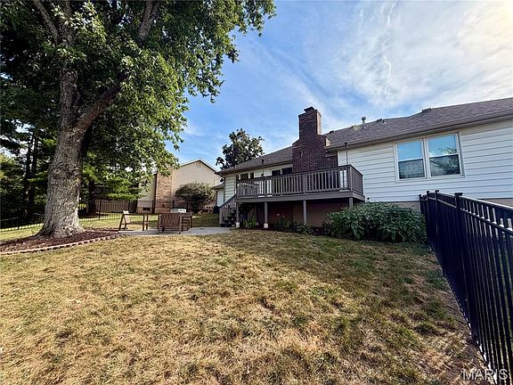 2nd image of 584 Sunbridge Dr
