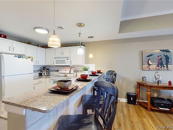 4th image of 4800 Eagleview Dr #4105