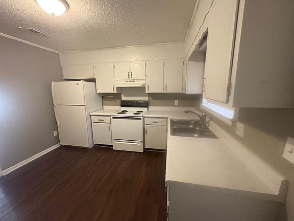 2nd image of 38 Manatee Ln #38