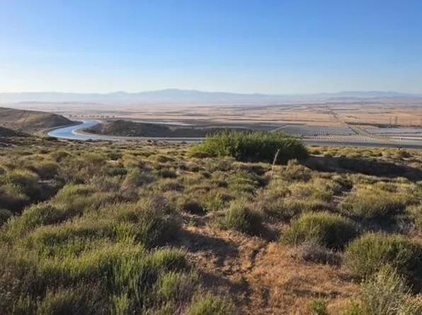 Vic Avenue & St #91-M, Palmdale, CA 93551