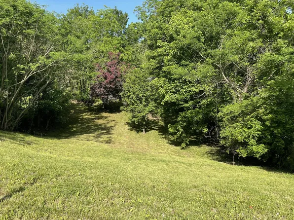 310 Hill St, Athens, TN 37303