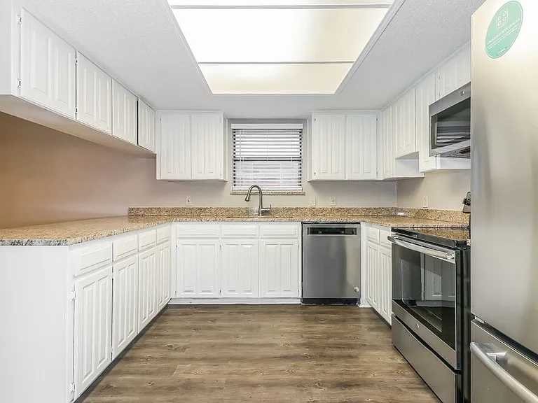 6303 Berlinetta Dr — Photo 6