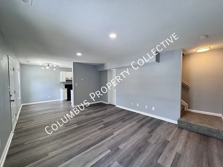 Newly updated 2-bedroom, 1.5-bathroom two-story townhome with a private entrance in Eastmoor perf... — Photo 4