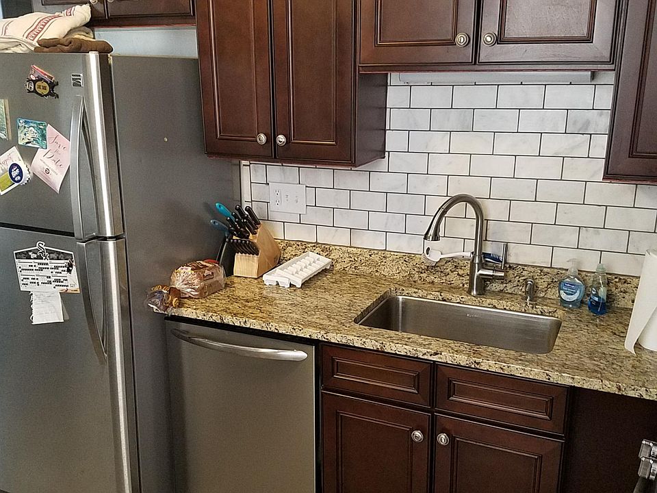 1st image of 3628 N Claremont Ave #2