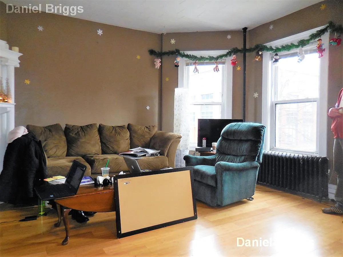 5 bed, 2.0 bath, 1800 sqft, $5,750 — Photo 4