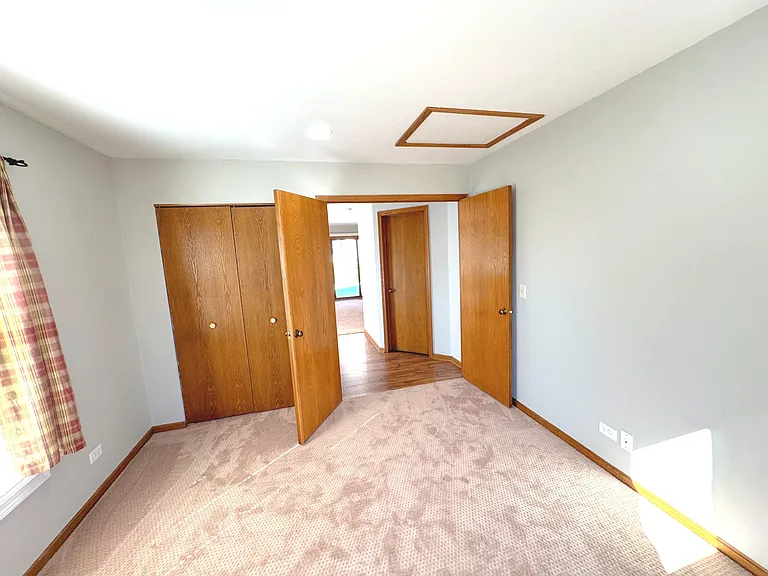 2516 Live Oak Ln — Photo 7