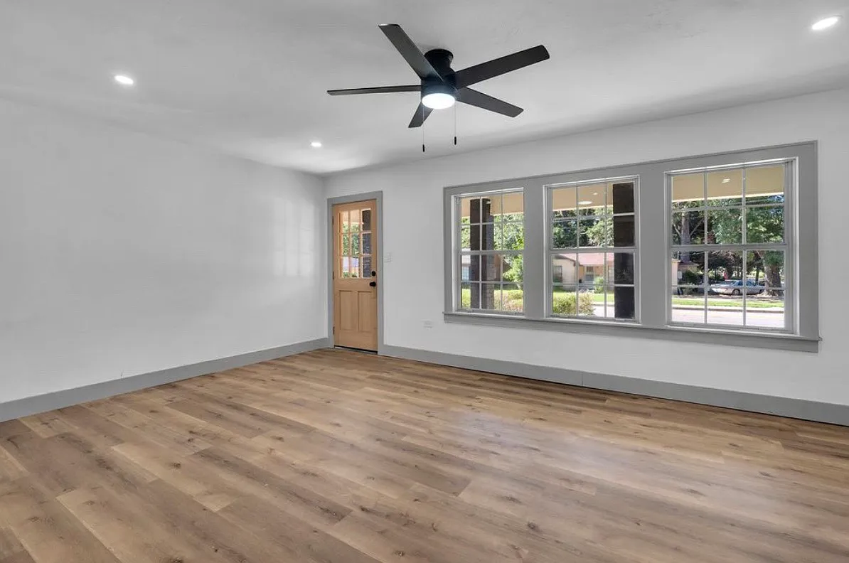 3 bed, 1385 sqft, $1,800 — Photo 3