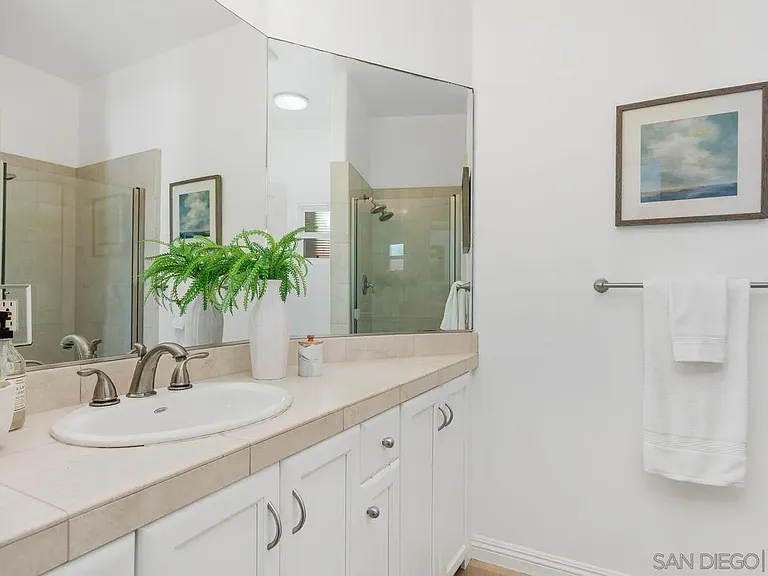 182 Andrew Ave — Photo 26