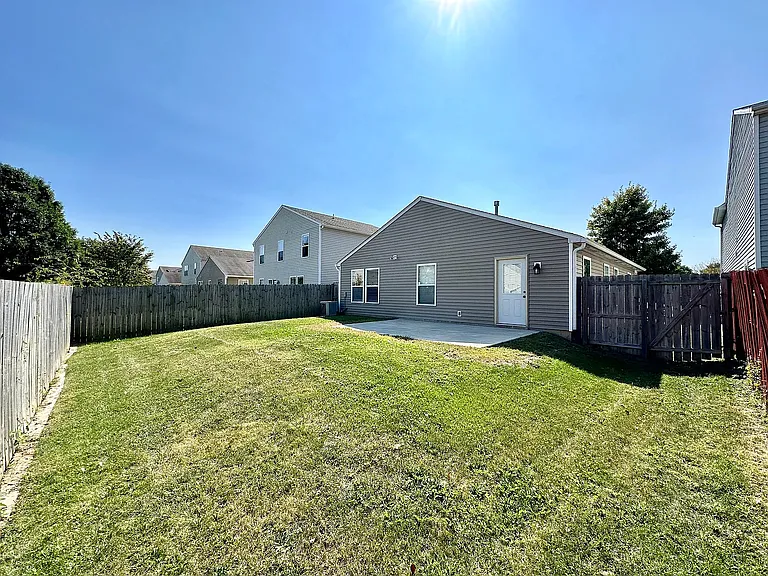 1719 Elijah Blue Dr — Photo 31