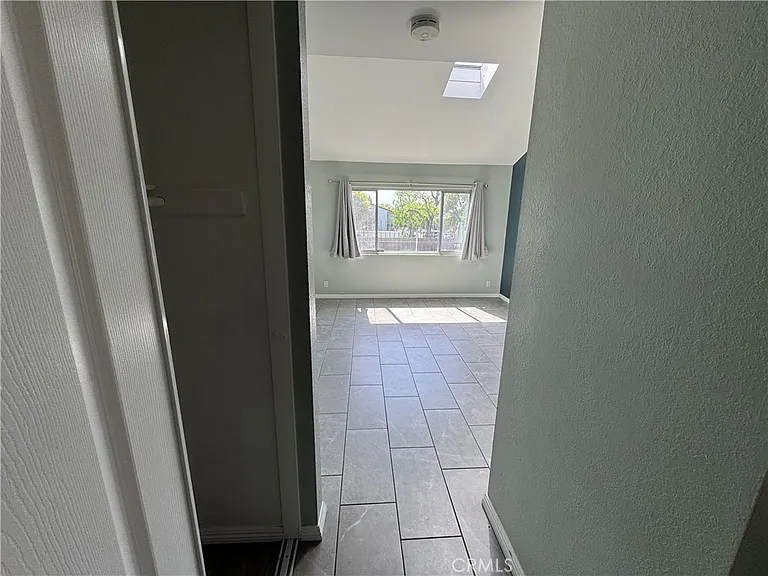 810 W Lambert Rd — Photo 16