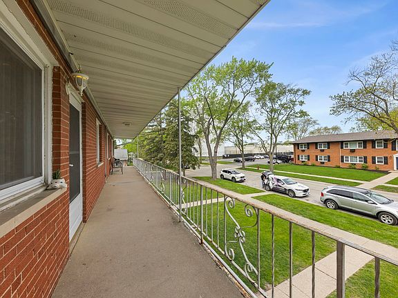 3rd image of 641 Dulles Rd APT B