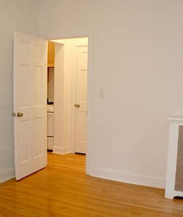 Bedroom Towards Kitchen