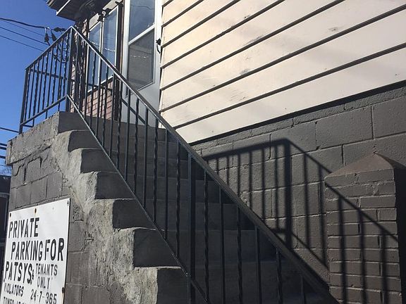 SIDE ENTRANCE