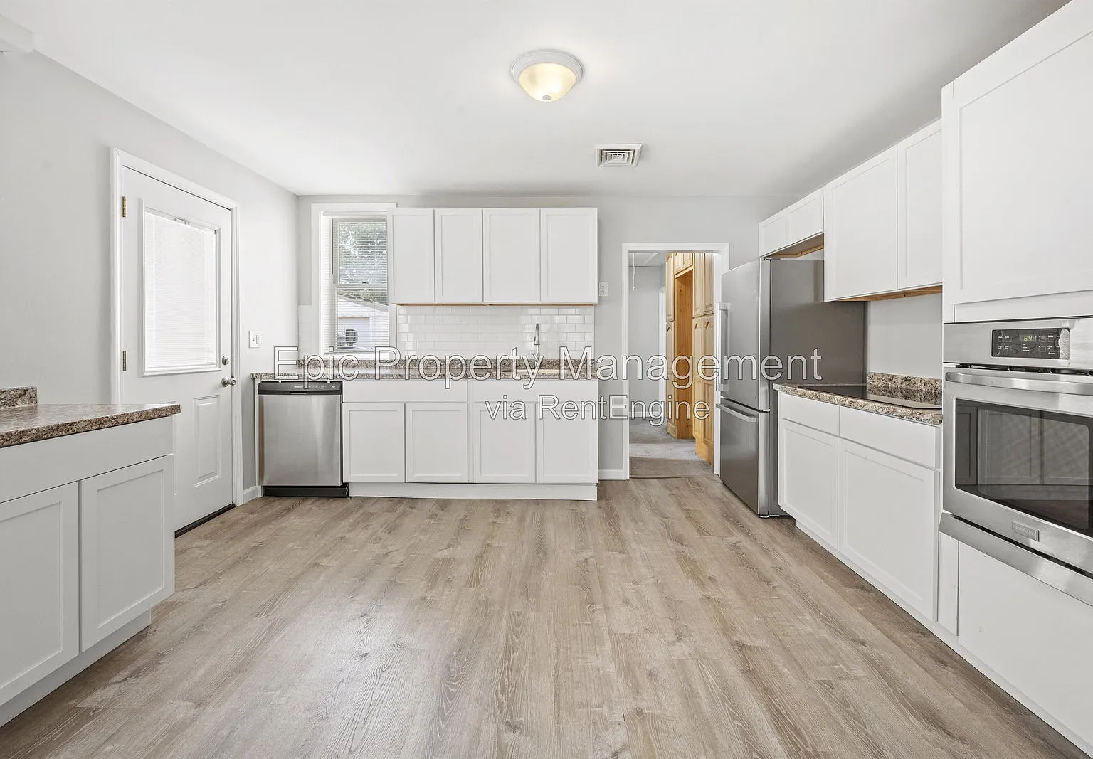 3 bed, 1.0 bath, $1,575 — Photo 2