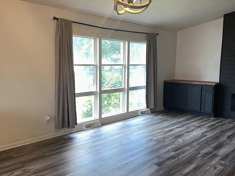3235 Schilling St — Photo 10
