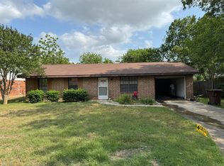 1400 Pendergrass St, Lockhart, TX 78644