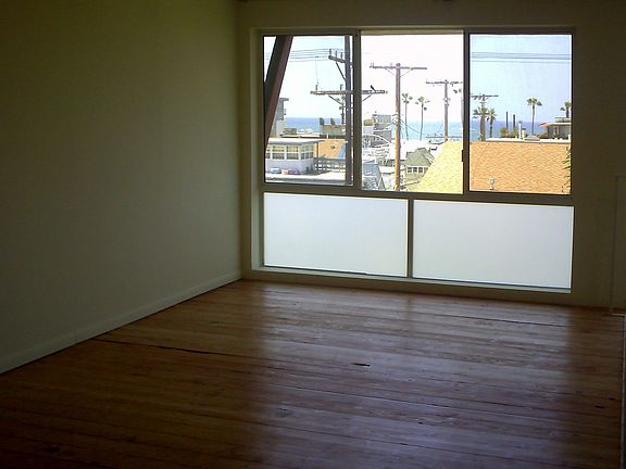 3rd image of 100 S Venice Blvd APT 10