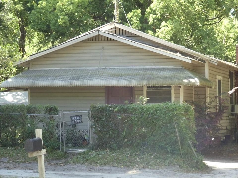 1st image of 817 NW 8th Ave