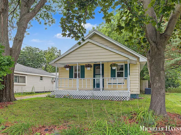 5055 Haughey Ave SW, Wyoming, MI 49548