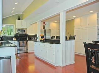 720 Albatross Dr, Novato, CA 94945