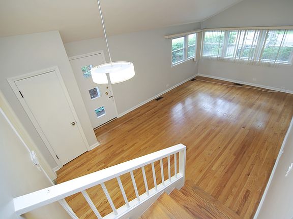 4th image of 1359 Eastwood Ave
