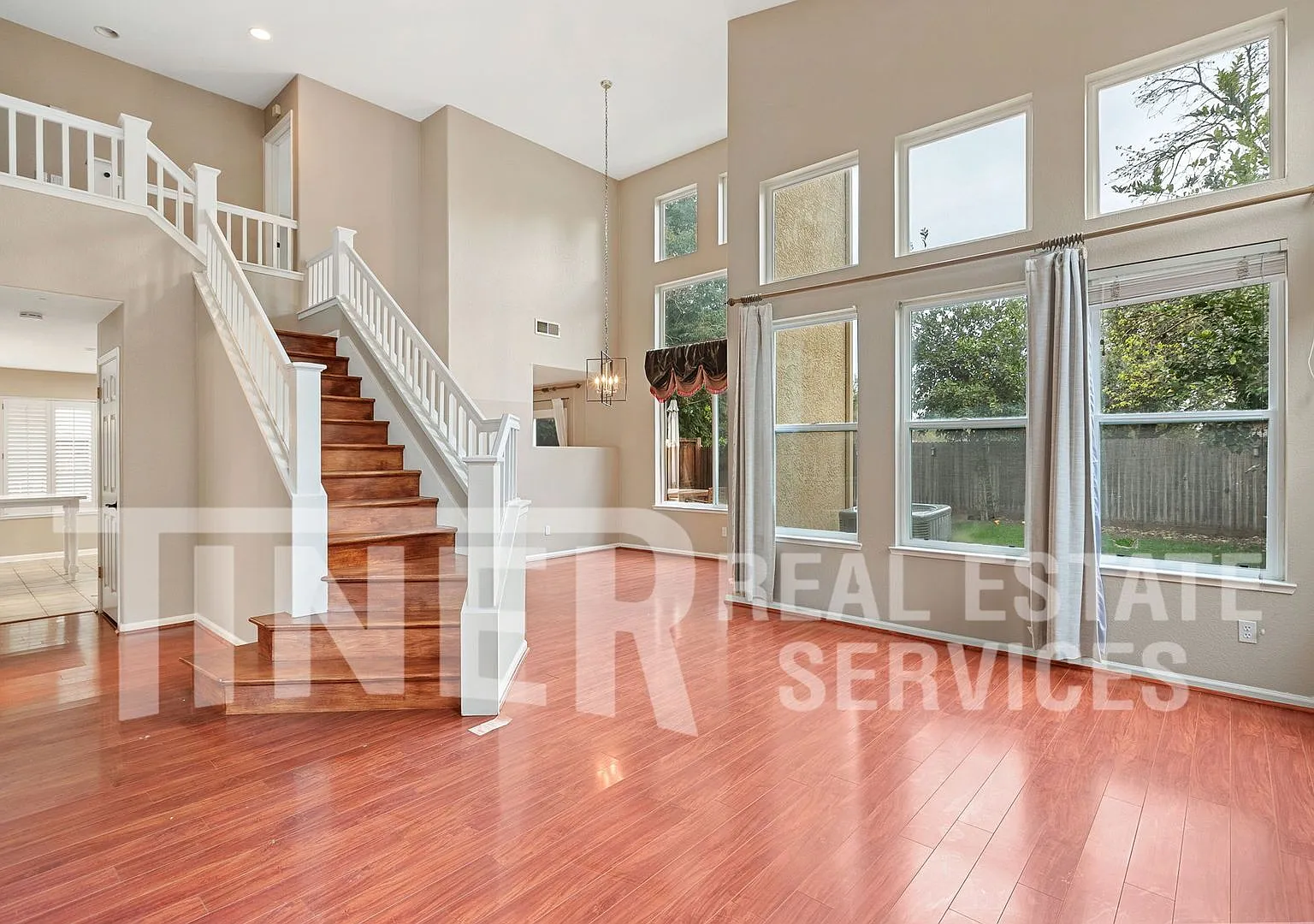 8276 Oakbark Court - Tier 2 — Photo 3