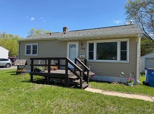 304 1st St, Washburn, IA 50702