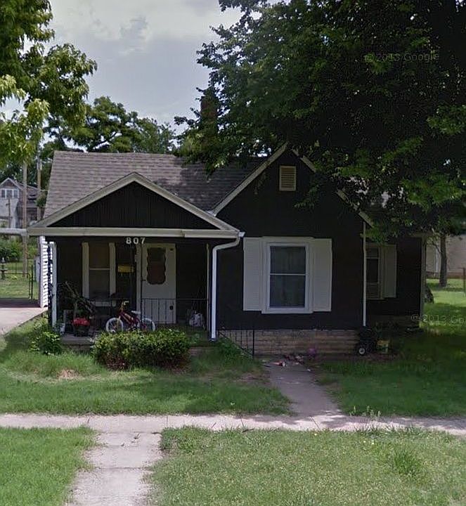 1st image of 807 N Kuney St
