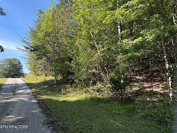 4th image of Bear Hollow Rd