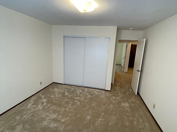 4th image of 275 12th Ave #2