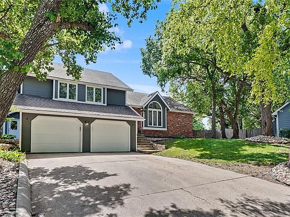 3rd image of 3605 Riverview Rd