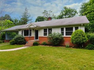 24 Blackstone Ave, Asheville, NC 28804