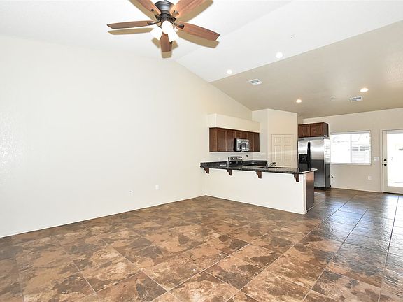 4th image of 3178 S Todd Ave