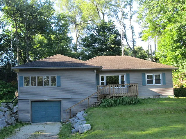 30220 Poplar Dr photo 1