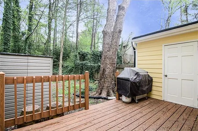 1720 Twin Brooks Dr SE — Photo 16
