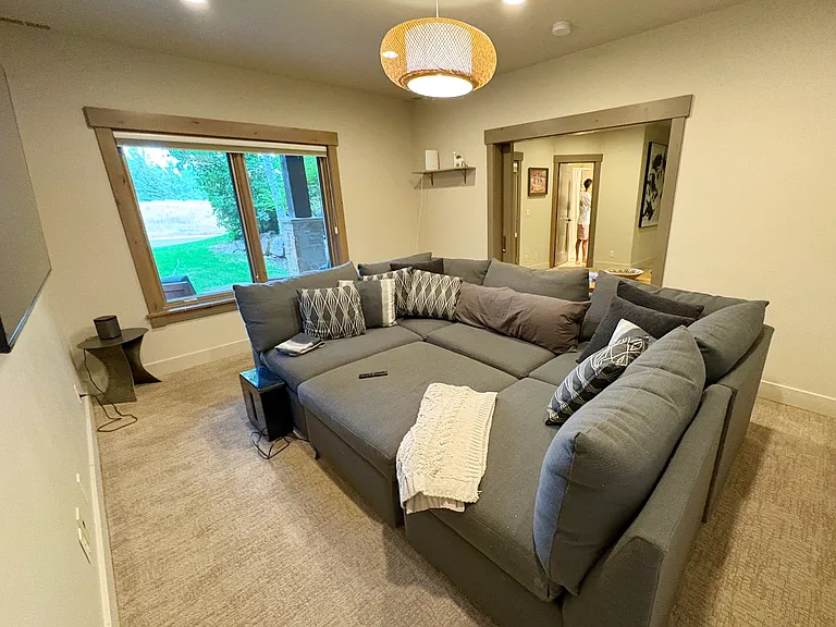 2060 Paddington Dr — Photo 29
