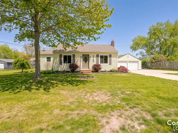 3708 Benjamin Ave NE, Grand Rapids, MI 49525