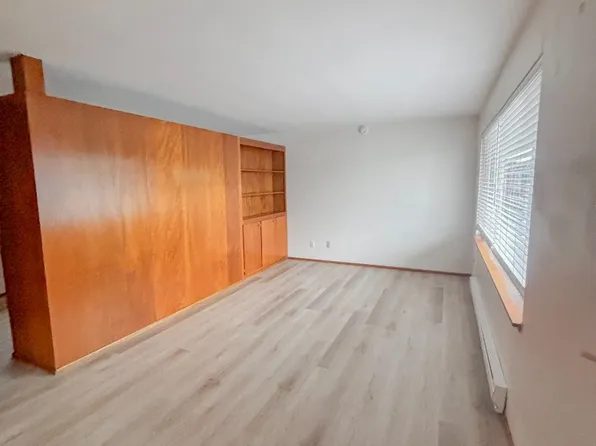 3035 64th Ave SW APT 7, Seattle, WA 98116