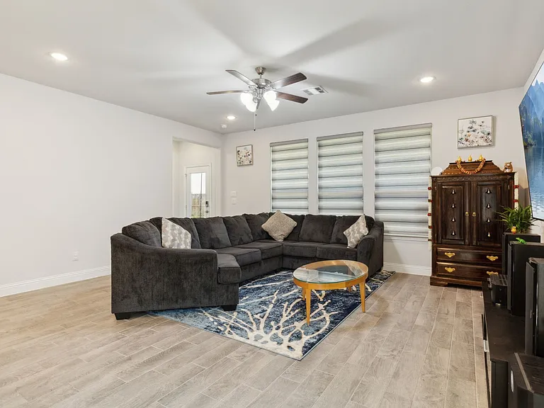 3640 Lillian Ct — Photo 77