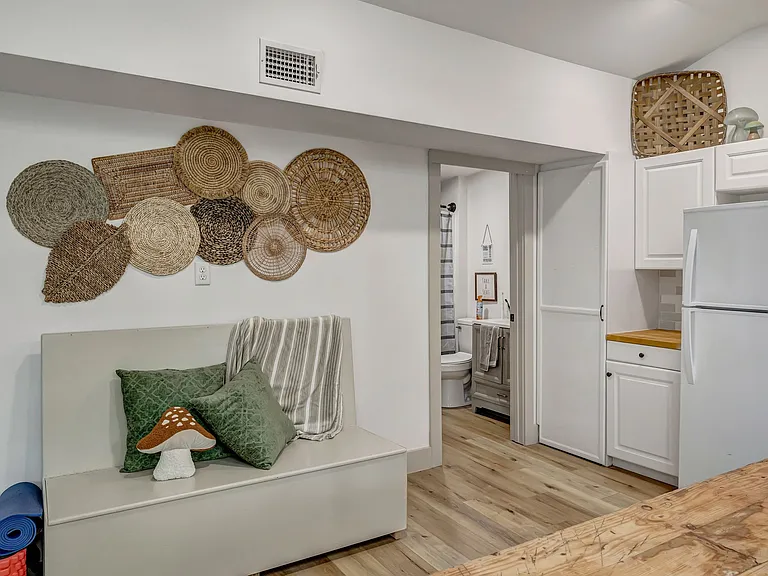 Spence Cir — Photo 9