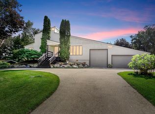 205 Valley St, Horicon, WI 53032
