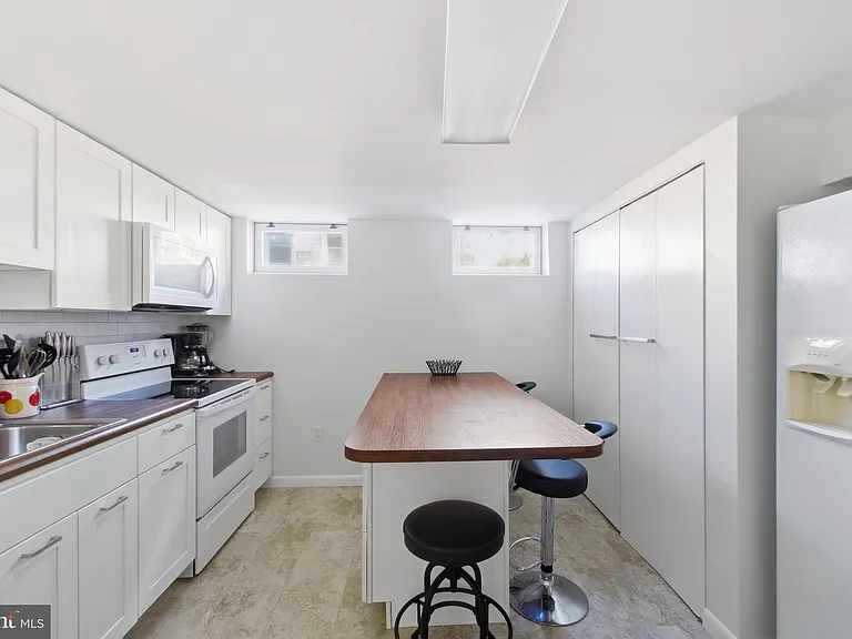 3141 Clayborne Ave — Photo 30